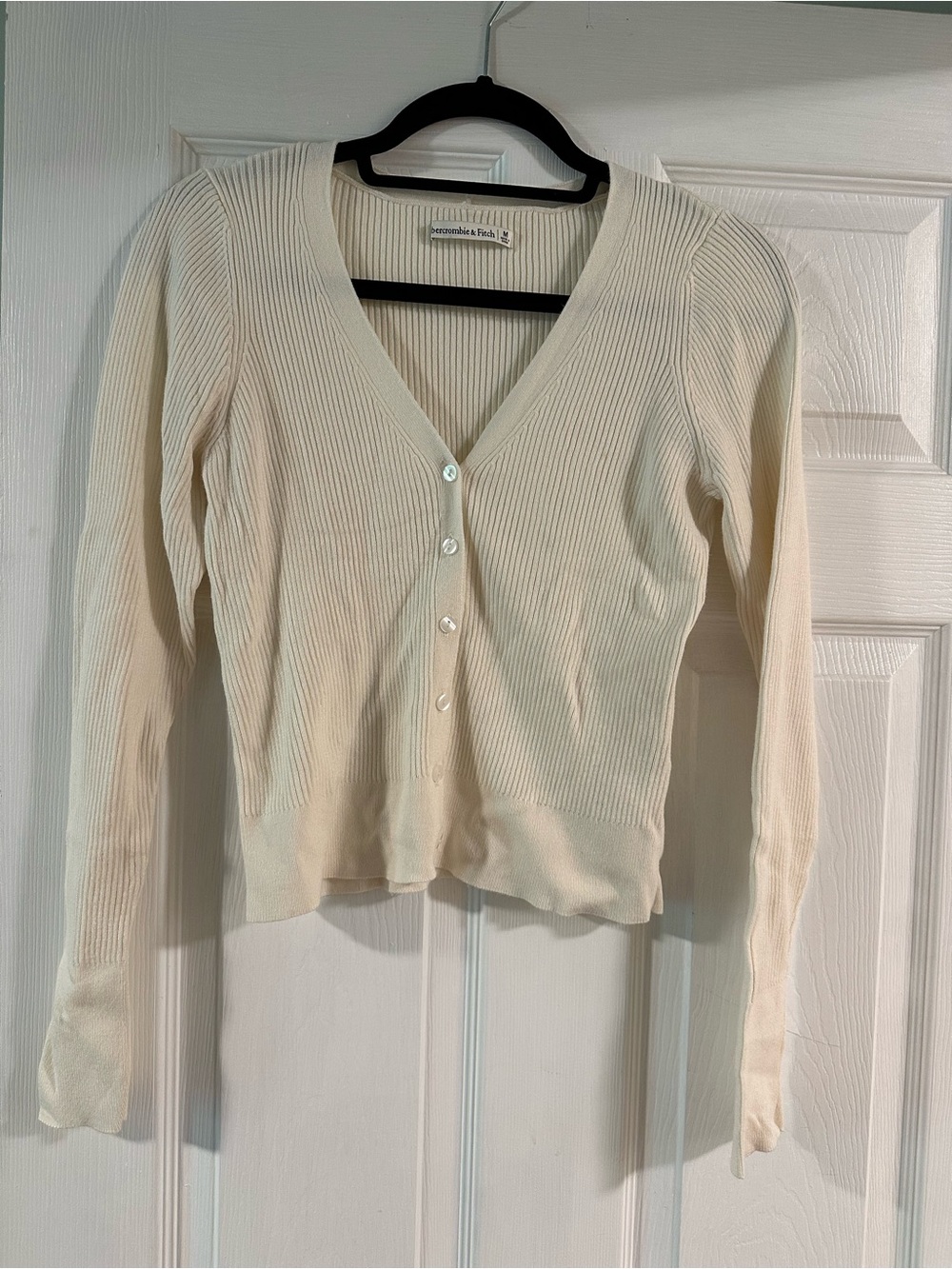 Abercrombie & Fitch Ivory Ribbed V-Neck Button-Up Cardigan